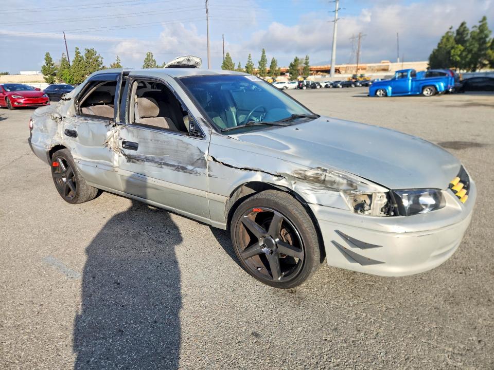 Auction sale of the 2000 Toyota Camry, vin: 4T1BG22K3YU670883, lot number: 50949686