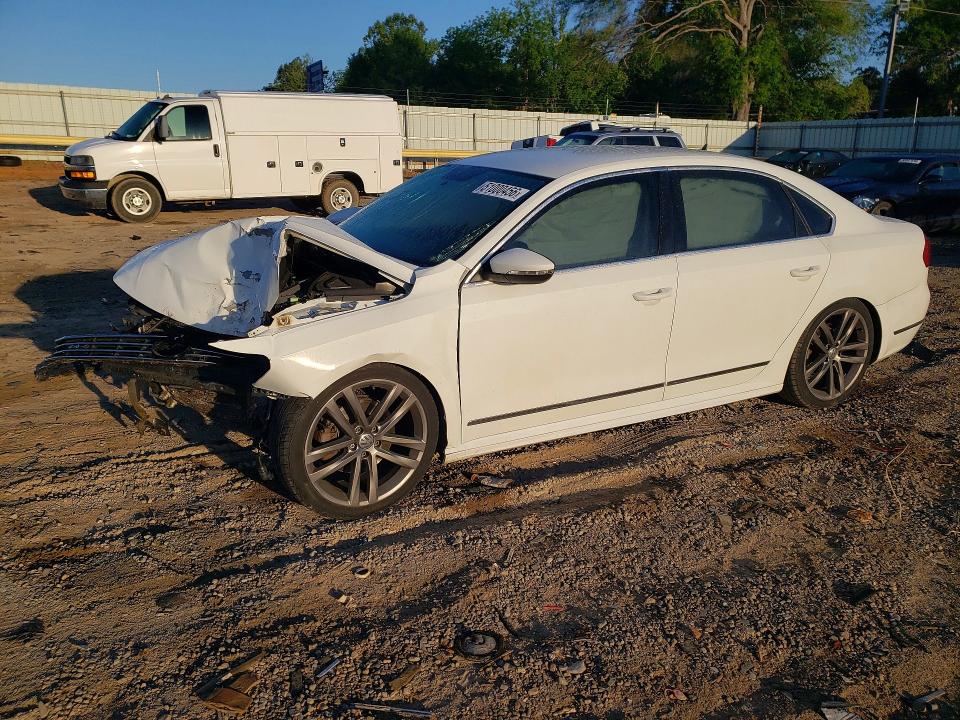 51000456 :رقم المزاد ، 1VWAT7A37GC059839 vin ، 2016 Volkswagen Passat مزاد بيع