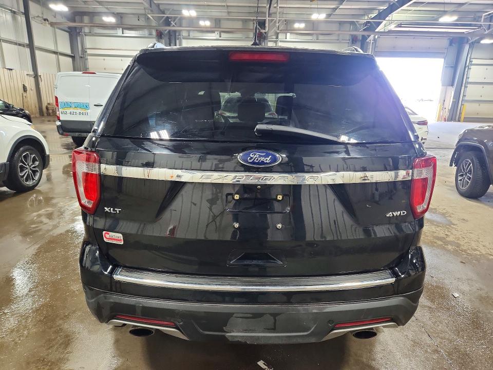 50508576 :رقم المزاد ، 1FM5K8D88JGC15967 vin ، 2018 Ford Explorer مزاد بيع