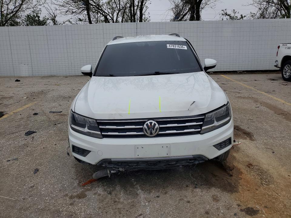 47831636 :رقم المزاد ، 3VV2B7AX1MM035495 vin ، 2021 Volkswagen Tiguan مزاد بيع