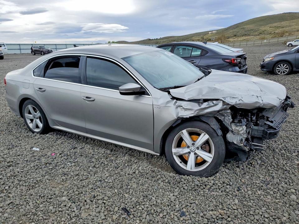 2014 Volkswagen Passat მანქანა იყიდება აუქციონზე, vin: 1VWAS7A3XEC044929, აუქციონის ნომერი: 49820546