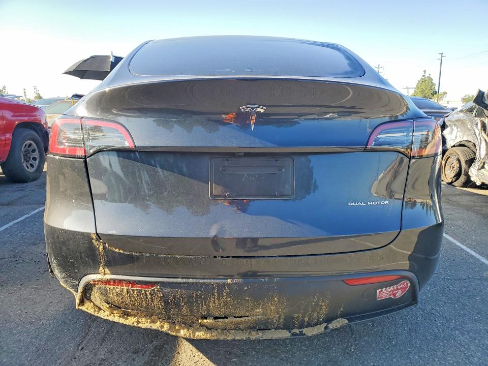 50089126 :رقم المزاد ، 7SAYGAEE5RF064092 vin ، 2024 Tesla Model Y مزاد بيع