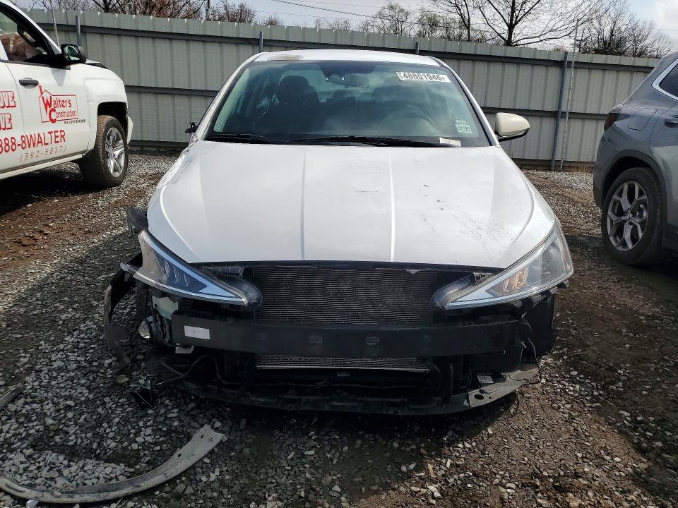 48801946 :رقم المزاد ، 5NPD84LF5LH543675 vin ، 2020 Hyundai Elantra مزاد بيع