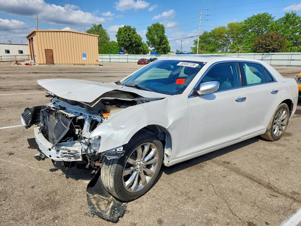 Продажа на аукционе авто 2015 Chrysler 300c, vin: 2C3CCASGXFH882954, номер лота: 50492726
