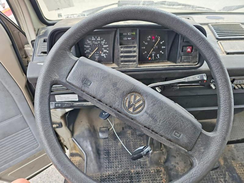 48935056 :رقم المزاد ، WV2YB0253LH036942 vin ، 1990 Volkswagen Vanagon مزاد بيع