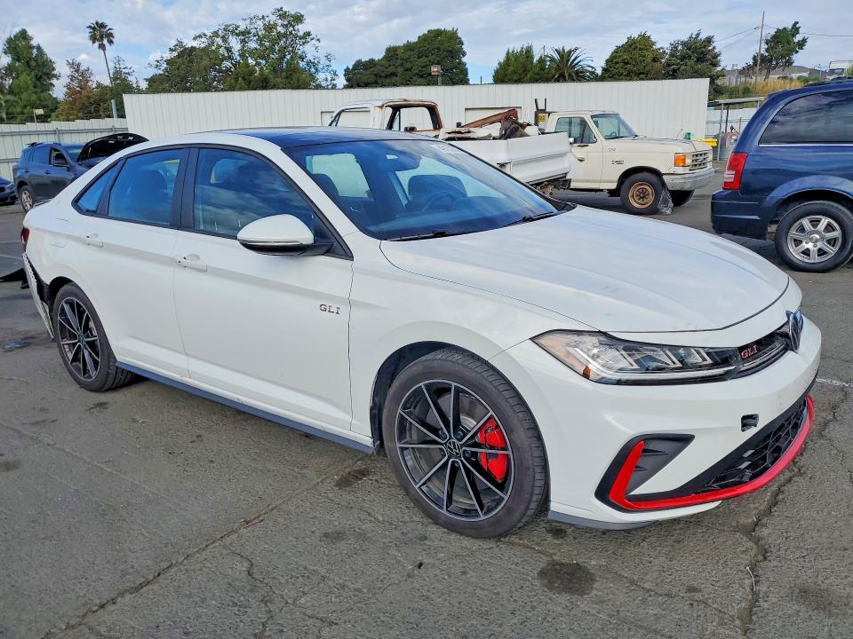 Продажа на аукционе авто 2025 Volkswagen Jetta, vin: 3VW2T7BU9SM031818, номер лота: 49152566
