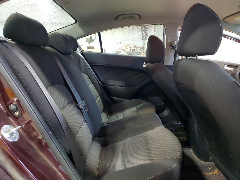 51246466 :رقم المزاد ، 3KPFK4A74HE080350 vin ، 2017 Kia Forte مزاد بيع