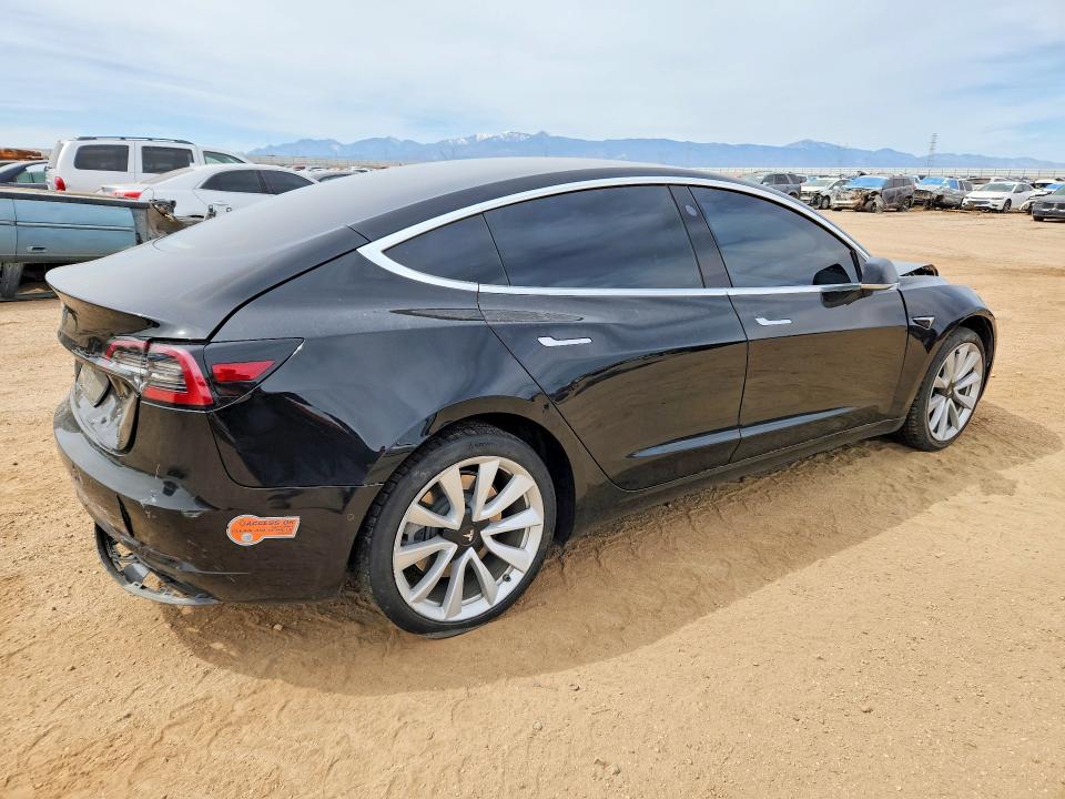 2020 Tesla Model 3 მანქანა იყიდება აუქციონზე, vin: 5YJ3E1EA4LF633631, აუქციონის ნომერი: 49815246