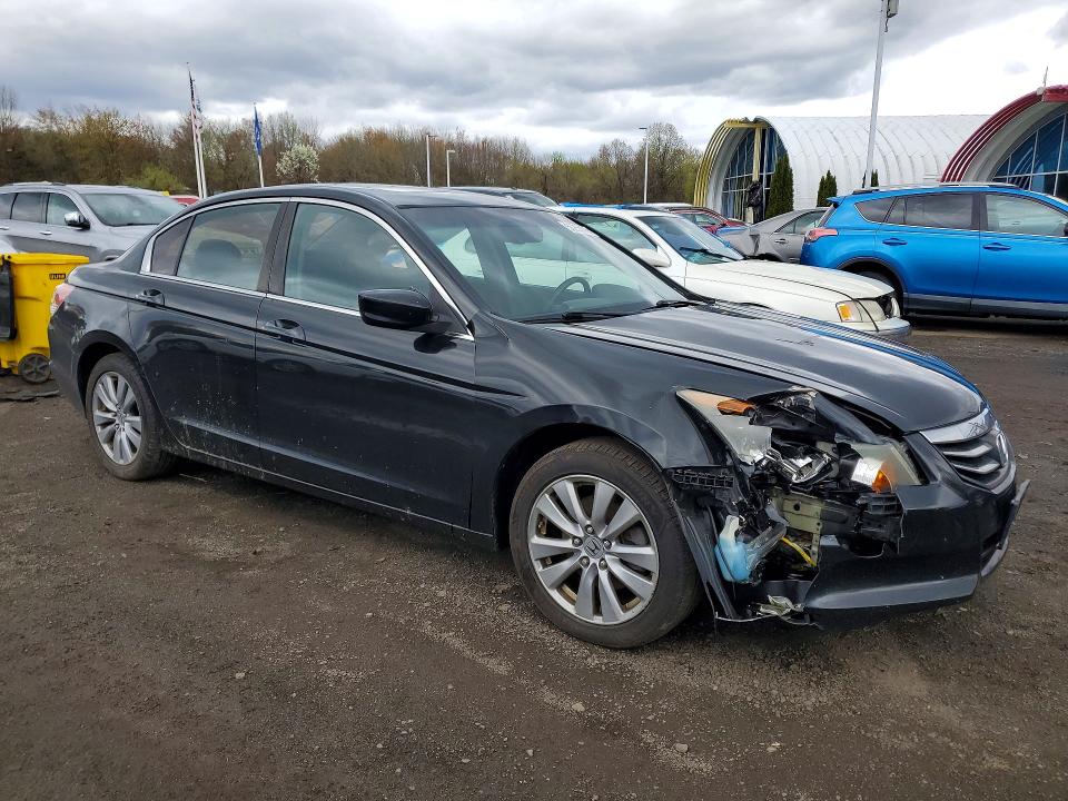 50255476 :رقم المزاد ، 1HGCP2F87BA004112 vin ، 2011 Honda Accord مزاد بيع