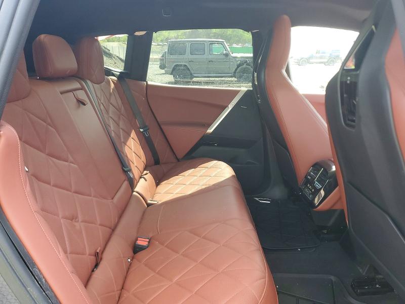 50301426 :رقم المزاد ، WB523CF02RCP02773 vin ، 2024 Bmw Ix مزاد بيع