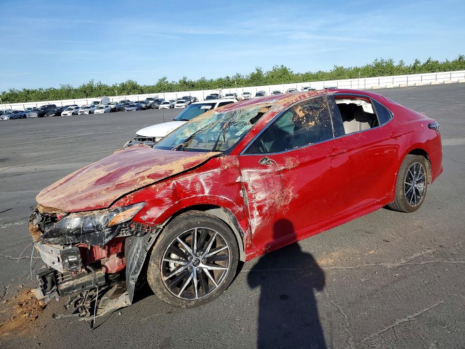 2022 Toyota Camry მანქანა იყიდება აუქციონზე, vin: 4T1G11AK2NU058608, აუქციონის ნომერი: 50495576