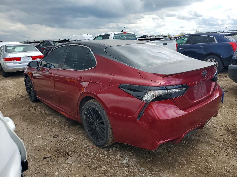 51515836 :رقم المزاد ، 4T1B11HKXJU658626 vin ، 2018 Toyota Camry مزاد بيع