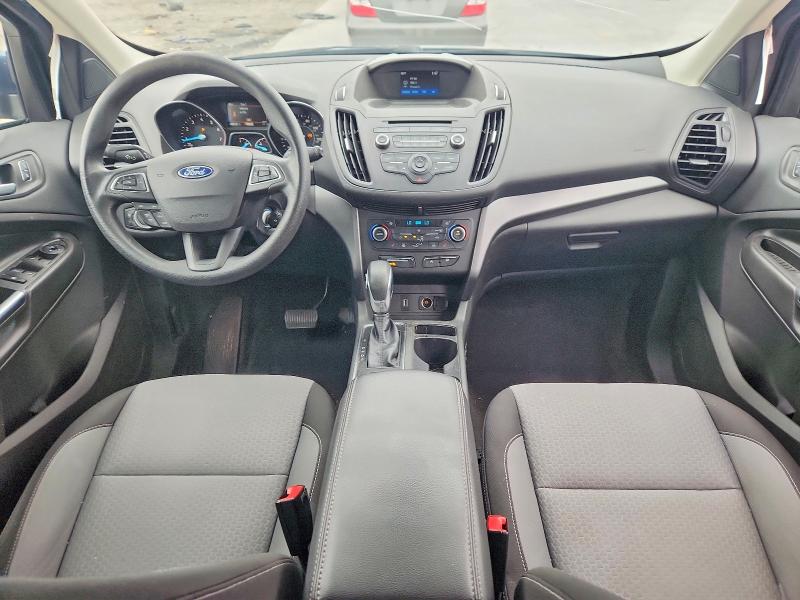 48760746 :رقم المزاد ، 1FMCU0GD4JUB80812 vin ، 2018 Ford Escape مزاد بيع