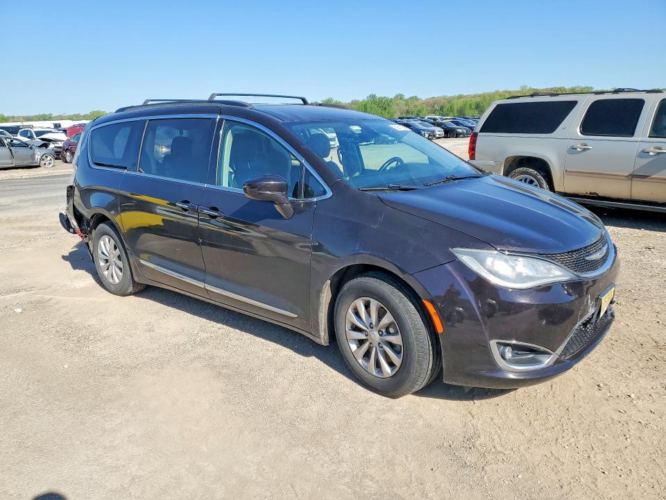 2017 Chrysler Pacifica მანქანა იყიდება აუქციონზე, vin: 2C4RC1BG9HR745460, აუქციონის ნომერი: 50611836