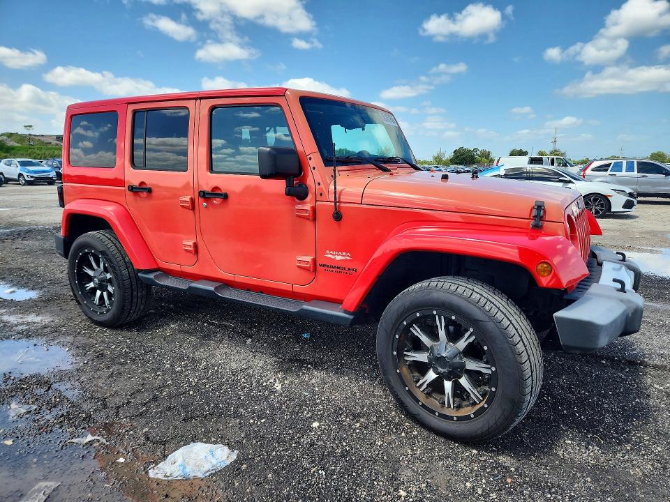 50267906 :رقم المزاد ، 1C4BJWEG0DL582815 vin ، 2013 Jeep Wrangler Unlimited مزاد بيع