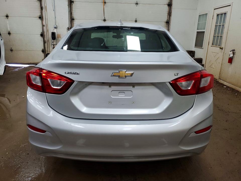 Продажа на аукционе авто 2018 Chevrolet Cruze, vin: 1G1BE5SM3J7138544, номер лота: 49181256