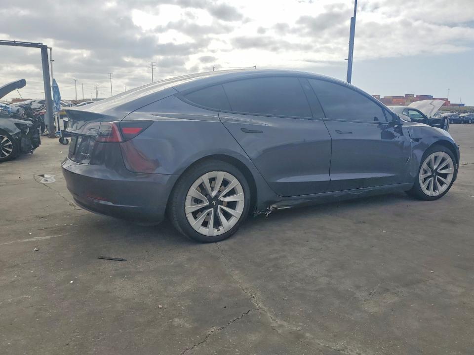 2022 Tesla Model 3 მანქანა იყიდება აუქციონზე, vin: 5YJ3E1EB8NF354985, აუქციონის ნომერი: 50340286