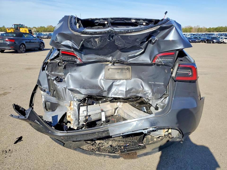 2023 Tesla Model Y მანქანა იყიდება აუქციონზე, vin: 7SAYGDEE1PA104180, აუქციონის ნომერი: 51280726
