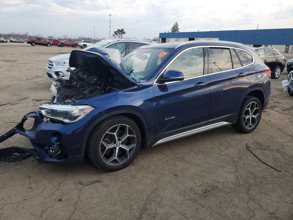 Auction sale of the 2018 Bmw X1, vin: WBXHT3C3XJ5K27785, lot number: 49225826