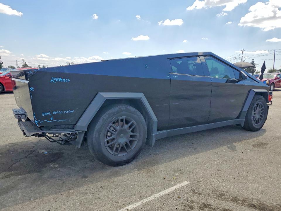 48059046 :رقم المزاد ، 7G2CEHED1RA056370 vin ، 2024 Tesla Cybertruck مزاد بيع