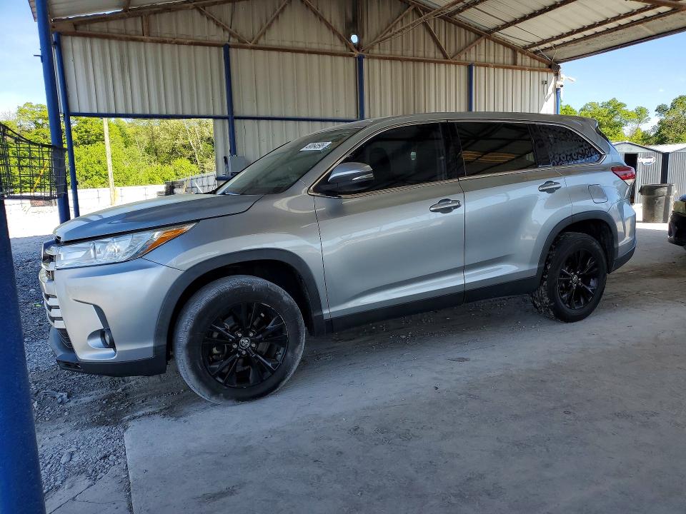2019 Toyota Highlander მანქანა იყიდება აუქციონზე, vin: 5TDZZRFH1KS347643, აუქციონის ნომერი: 49864596