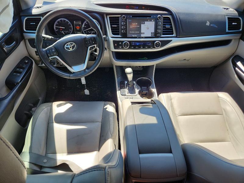 48898296 :رقم المزاد ، 5TDKZRFH1HS517977 vin ، 2017 Toyota Highlander مزاد بيع