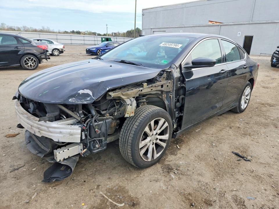 Auction sale of the 2015 Chrysler 200, vin: 1C3CCCAB4FN642047, lot number: 48249796