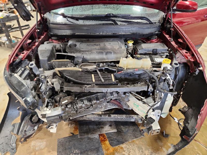 49564716 :رقم المزاد ، 1C4PJLCB6KD221849 vin ، 2019 Jeep Cherokee مزاد بيع
