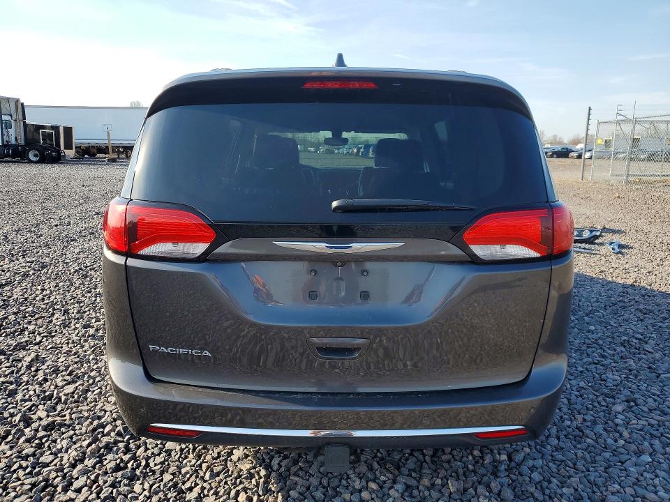 49242716 :رقم المزاد ، 2C4RC1EG4JR108123 vin ، 2018 Chrysler Pacifica مزاد بيع