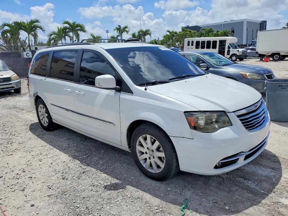 48961366 :رقم المزاد ، 2C4RC1BG0GR198464 vin ، 2016 Chrysler Town & Country مزاد بيع