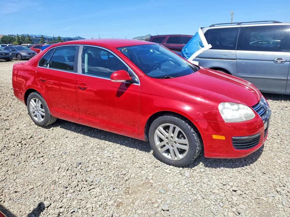 51044126 :رقم المزاد ، 3VWRF71K67M098244 vin ، 2007 Volkswagen Jetta مزاد بيع