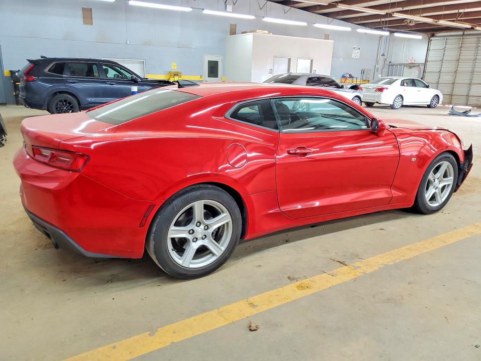 49111756 :رقم المزاد ، 1G1FB1RX8H0152042 vin ، 2017 Chevrolet Camaro مزاد بيع