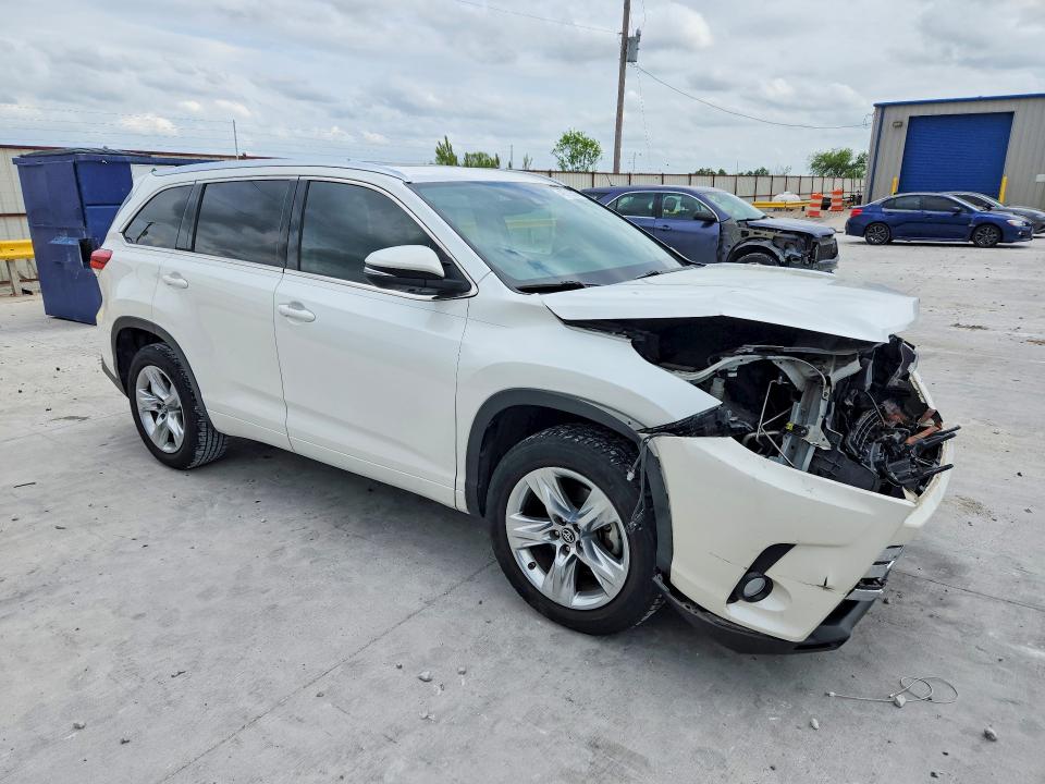 48510506 :رقم المزاد ، 5TDYZRFH4JS240158 vin ، 2018 Toyota Highlander مزاد بيع