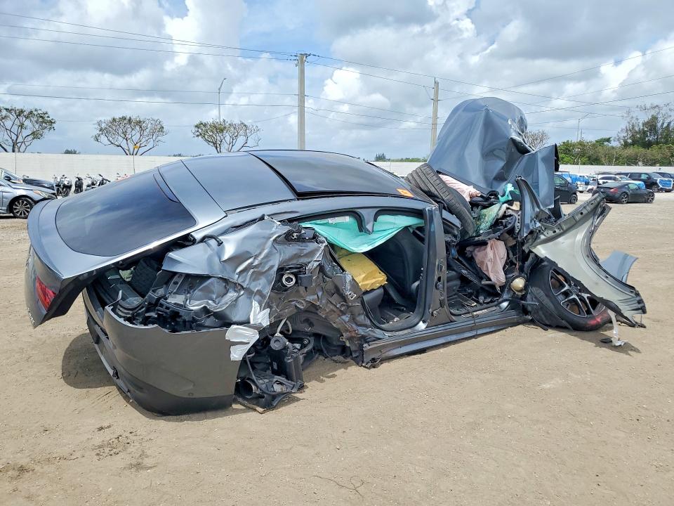 48631056 :رقم المزاد ، 4JGFD6BB7MA533569 vin ، 2021 Mercedes-benz Gle Coupe مزاد بيع
