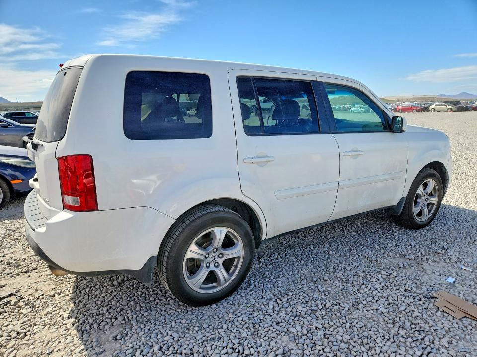 52182256 :رقم المزاد ، 5FNYF4H5XEB028454 vin ، 2014 Honda Pilot مزاد بيع