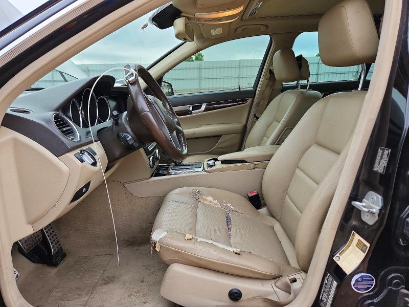 2012 Mercedes Benz C მანქანა იყიდება აუქციონზე, vin: WDDGF4HB8CR213438, აუქციონის ნომერი: 51199726