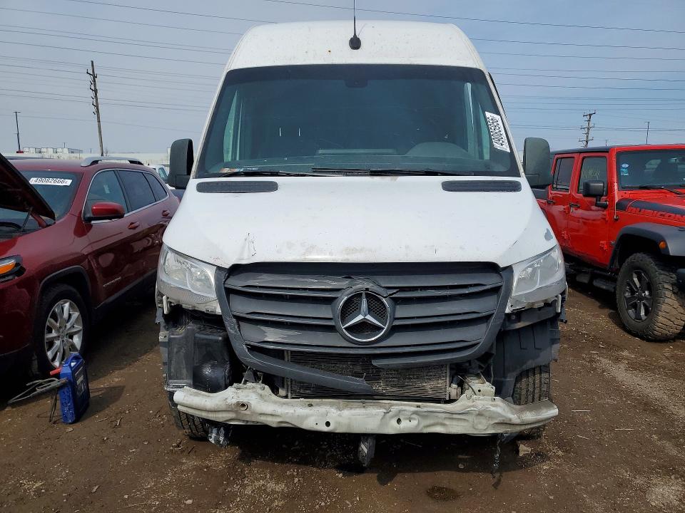 49085956 :رقم المزاد ، W1Y4NCHYXPT139054 vin ، 2023 Mercedes-benz Sprinter مزاد بيع
