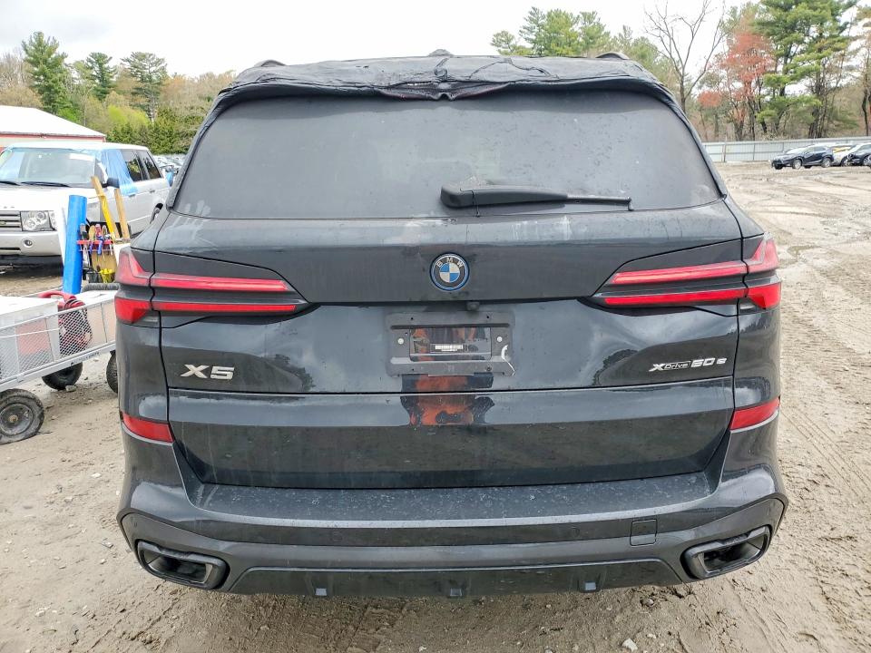 51814466 :رقم المزاد ، 5UX43EU04R9T30411 vin ، 2024 Bmw X5 مزاد بيع