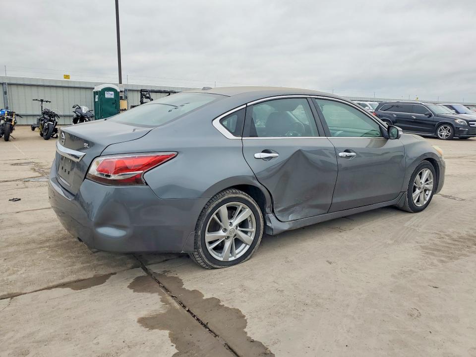 2015 Nissan Altima მანქანა იყიდება აუქციონზე, vin: 1N4AL3AP1FN408632, აუქციონის ნომერი: 50560966