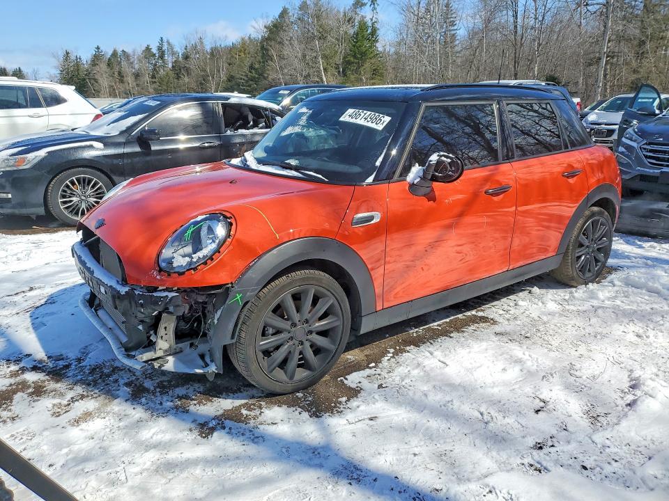 48614986 :رقم المزاد ، WMWXU7C08M2P32942 vin ، 2021 Mini Cooper مزاد بيع