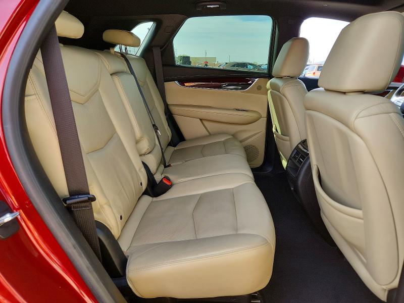 48527396 :رقم المزاد ، 1GYKNERS1JZ108274 vin ، 2018 Cadillac Xt5 مزاد بيع