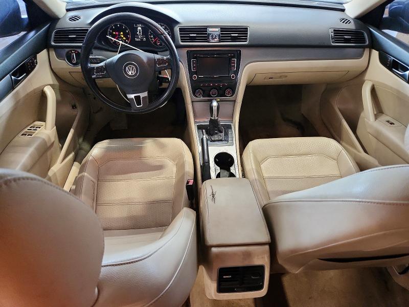 2015 Volkswagen Passat მანქანა იყიდება აუქციონზე, vin: 1VWBT7A32FC004797, აუქციონის ნომერი: 49994926