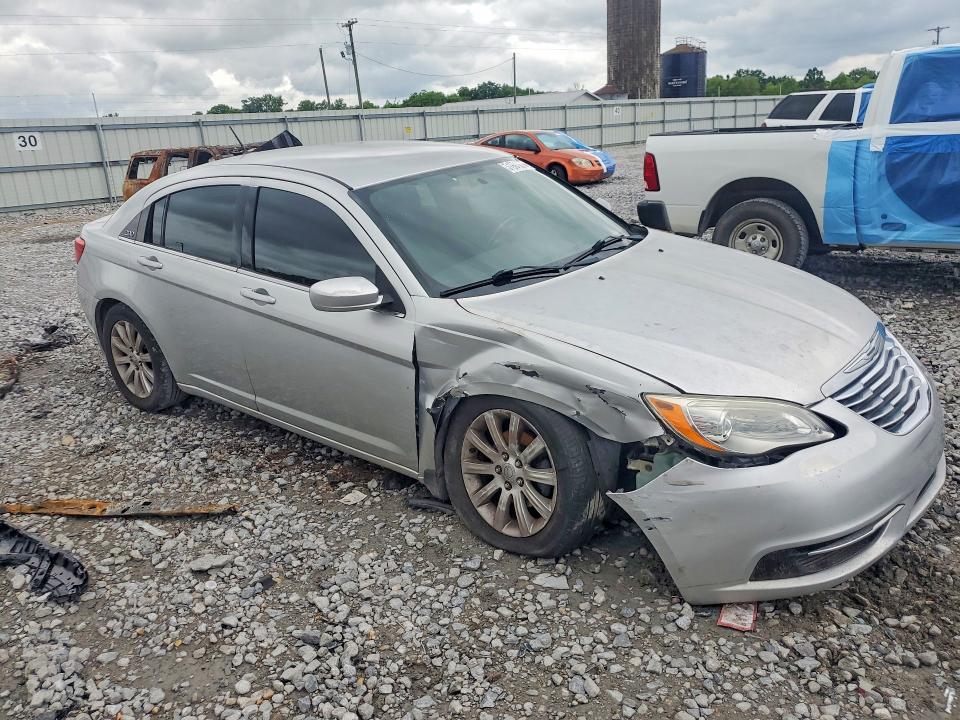 51901226 :رقم المزاد ، 1C3CCBBB0CN100612 vin ، 2012 Chrysler 200 مزاد بيع