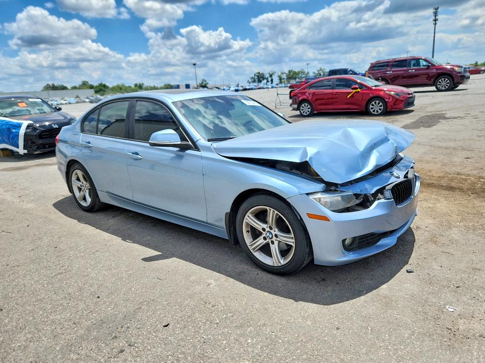 2014 Bmw 320 მანქანა იყიდება აუქციონზე, vin: WBA3B1C55EP679540, აუქციონის ნომერი: 50752416