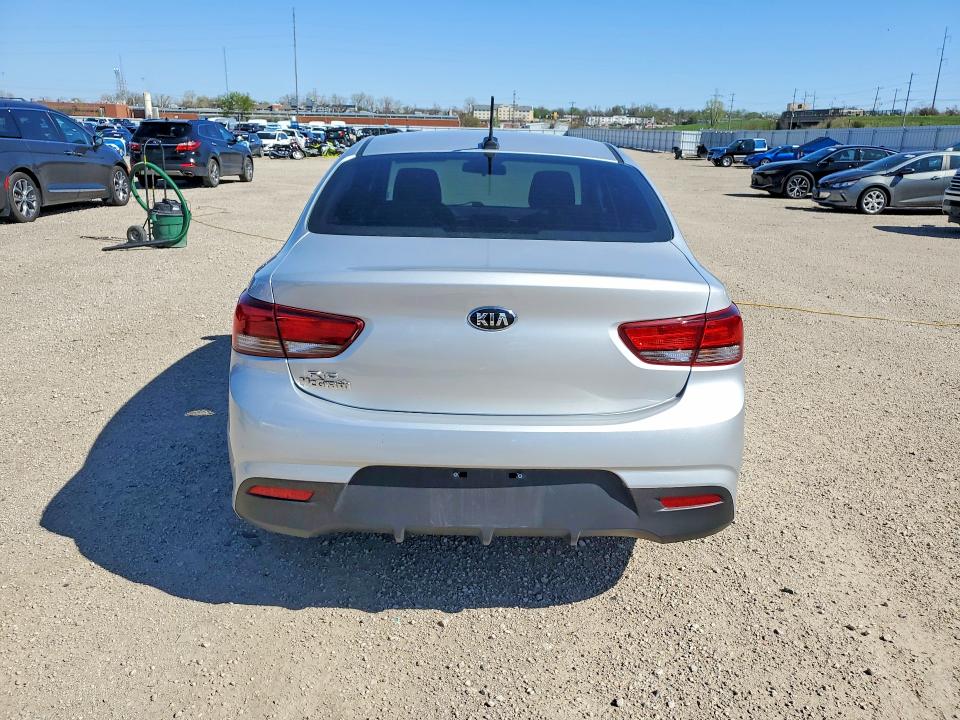 2018 Kia Rio მანქანა იყიდება აუქციონზე, vin: 3KPA24AB2JE058805, აუქციონის ნომერი: 50606166