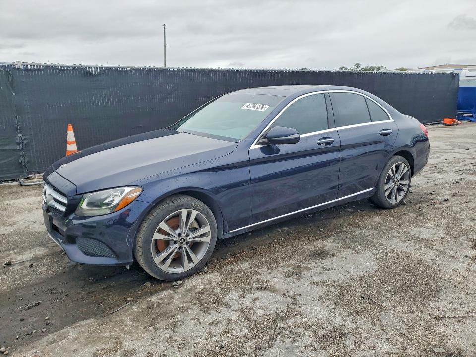 49086206 :رقم المزاد ، 55SWF4KB8JU242678 vin ، 2018 Mercedes-benz C مزاد بيع