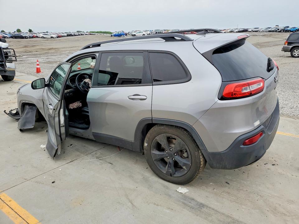 51699496 :رقم المزاد ، 1C4PJMDSXHW590439 vin ، 2017 Jeep Cherokee مزاد بيع