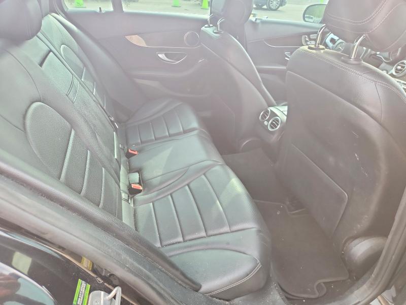 51512636 :رقم المزاد ، WDDWF8DB8LR561023 vin ، 2020 Mercedes-benz C مزاد بيع