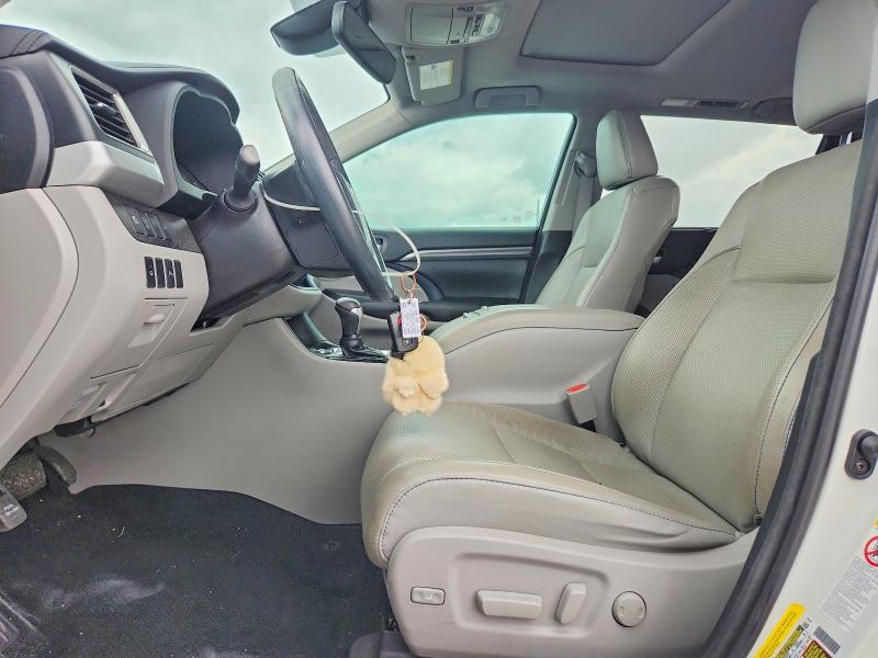 48510506 :رقم المزاد ، 5TDYZRFH4JS240158 vin ، 2018 Toyota Highlander مزاد بيع