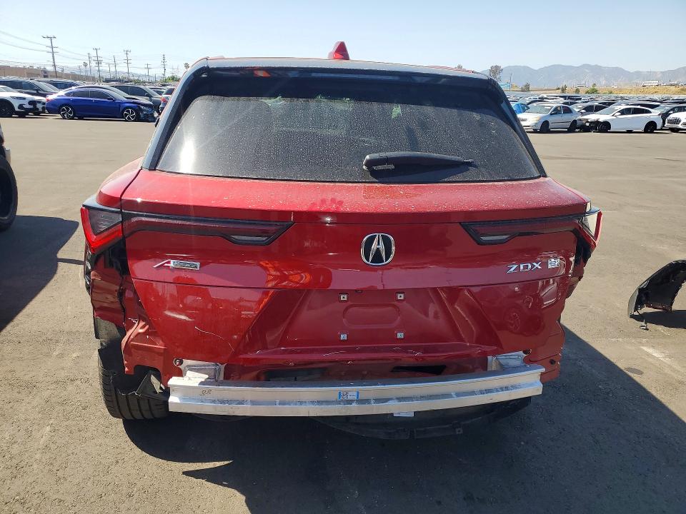 51522636 :رقم المزاد ، 4W5KHMRK5RZ515715 vin ، 2024 Acura Zdx مزاد بيع